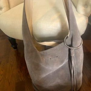 Elizabeth and James hobo